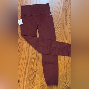 NWT Free People Movement tights Redwood Size M/L